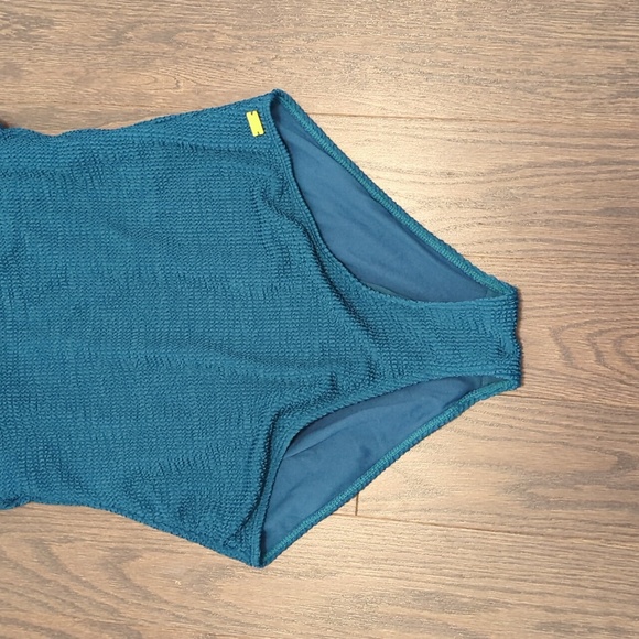 Jones New York One Shoulder Swimsuit in Size Large - Picture 2 of 9